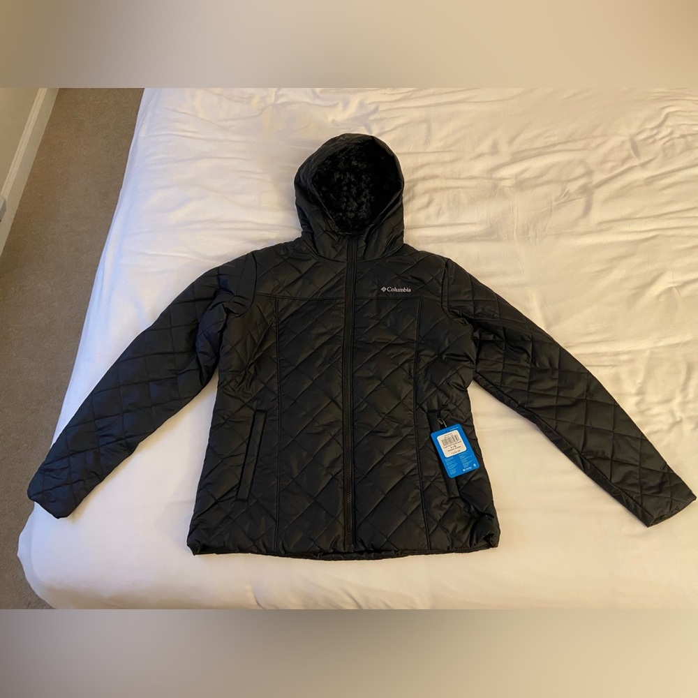 Warm Fuzzy Large Black Columbia Jacket, Never Worn with Tag!